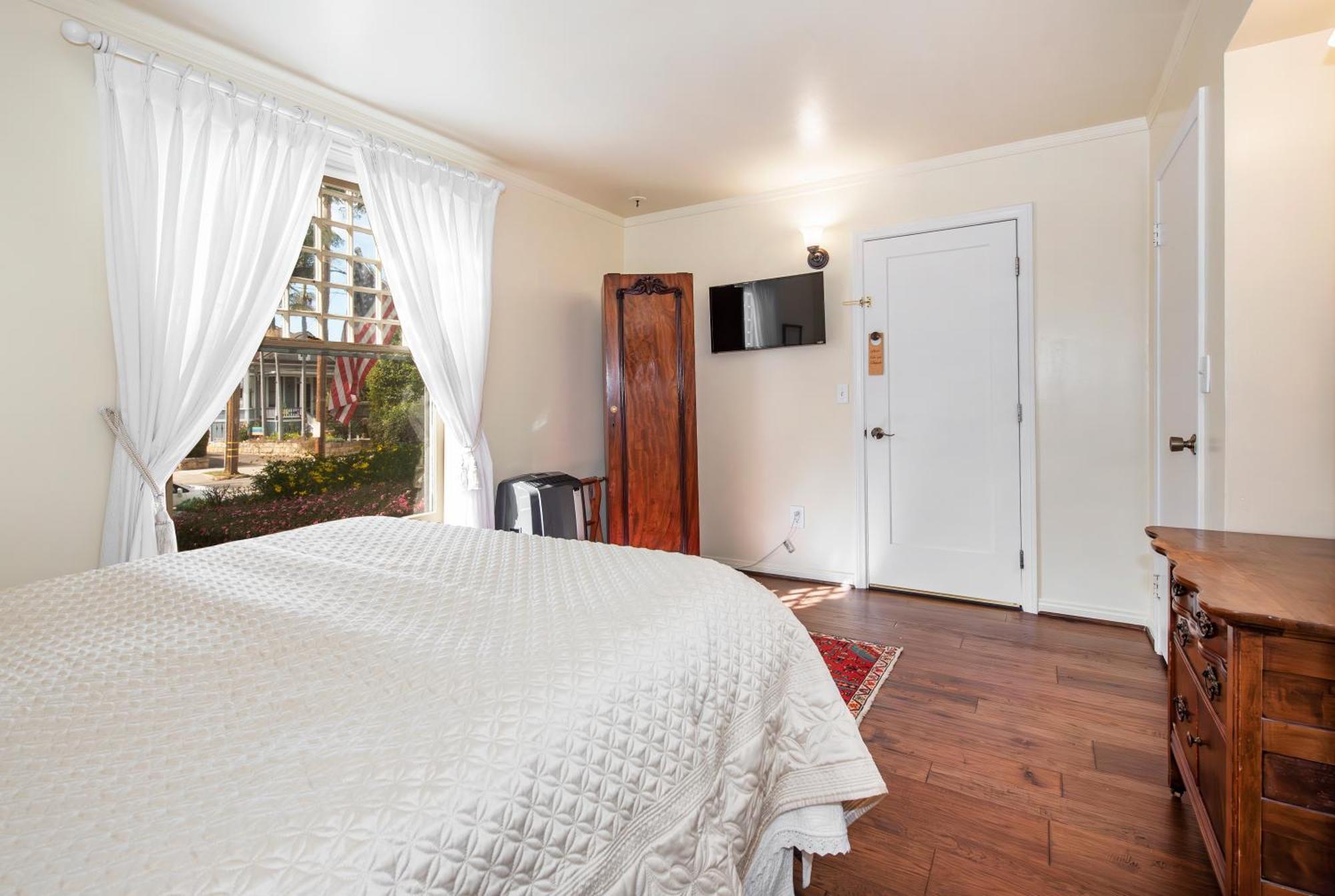 Bath Street Inn Santa Barbara Exterior photo